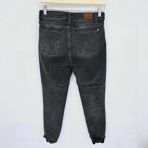 Judy Blue Skinny Fit Charcoal Destroyed Hem Jeans size 27 - Picture 6 of 12